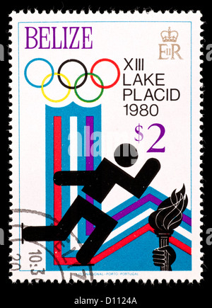 Timbre-poste du Belize représentant un patineur de vitesse, émis pour l'occasion des Jeux Olympiques d'hiver de 1980 à Lake Placid, New York, USA. Banque D'Images