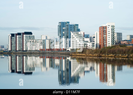 Appartement moderne de bâtiments sur le fleuve Clyde au port de Glasgow Glasgow Scotland UK en développement Banque D'Images