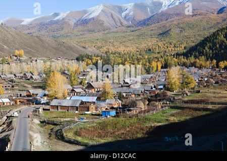Le Xinjiang, Chine : baihaba village Banque D'Images