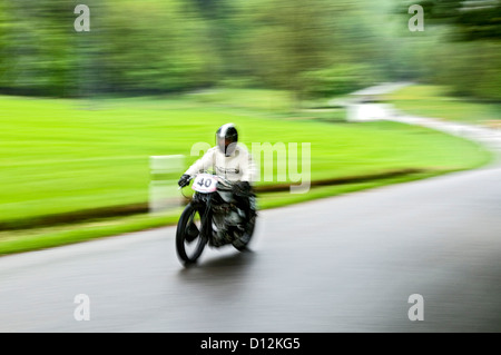 Classic Moto Norton sur route Banque D'Images