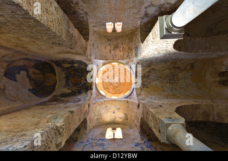 Eglise de Saint Sophia, à la ville historique fortifiée de Mystras en Grèce Banque D'Images