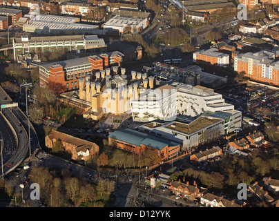 Une vue aérienne d'un groupe de bâtiments qui font partie de l'Université de Coventry, Royaume-Uni Banque D'Images