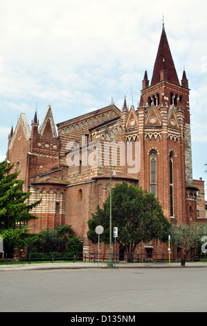 Italie, Vénétie, Vérone, Église San Fermo Banque D'Images