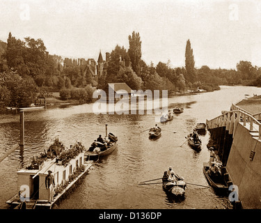 Glen Island Tamise Maidenhead période victorienne Banque D'Images