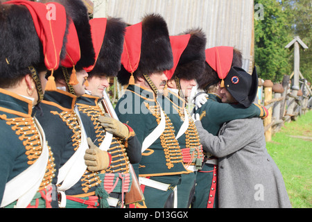 Napoléon Bonaparte saluant les chasseurs à cheval de la garde impériale à La Moskowa, Russie Banque D'Images