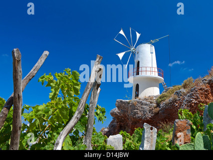 Moulin à vent traditionnel plateau Lassithi en Crète, Grèce Banque D'Images