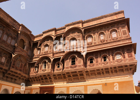 Les structures complexes de sculpté décoratif fort Mehrangarh Jodhpur, Rajasthan, Banque D'Images