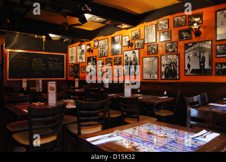 Le restaurant de l'intérieur de Marlowe à Canterbury, UK Banque D'Images