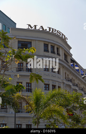 La façade extérieure de l'Hôtel Majestic à Ho Chi Minh Ville, Vietnam Banque D'Images