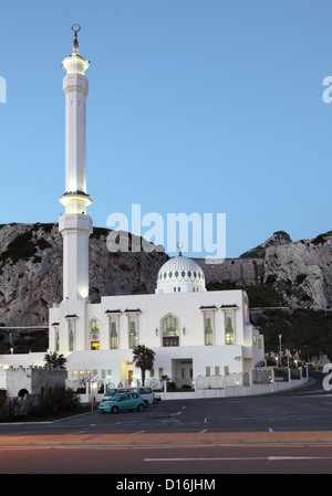 Mosquée à la Point Europa à Gibraltar au crépuscule Banque D'Images