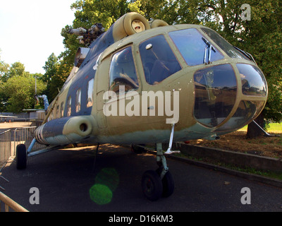 Hélicoptères dans la Prague, Musée de l'Aviation Kbely.Mil Mi-8 Banque D'Images