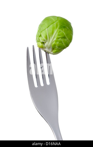 Les choux de Bruxelles sur une fourchette contre white Banque D'Images