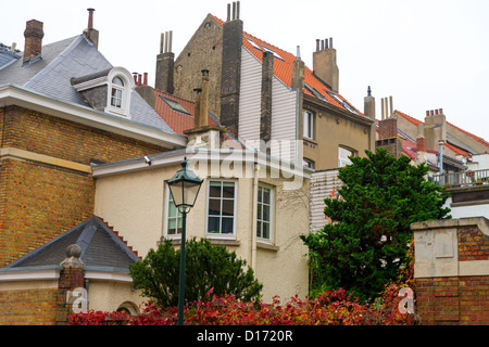 Vue détaillée des maisons de ville typiques dans la ville de Bruxelles, Belgique. Banque D'Images