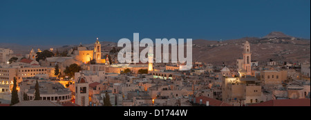 Vue panoramique des toits de Bethléem au crépuscule , Palestine Banque D'Images