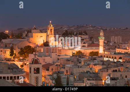 Vue panoramique skyline at night de Bethléem, Palestine Banque D'Images