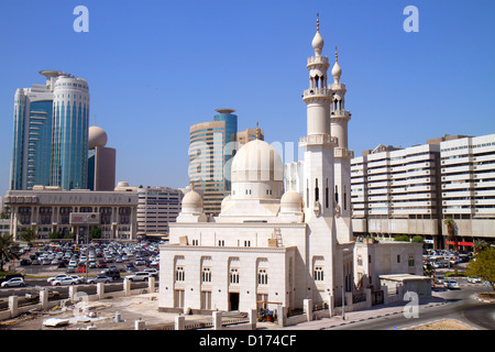 Dubai eau,Emirats Arabes Unis,Deira,Al Rigga,Baniyas Road,nouvelle mosquée,sous construction de nouveaux chantiers,Dubai Creek Tower,Al Reem Tower,bui Banque D'Images