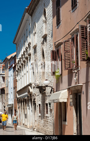 Bâtiments de la vieille ville de Zadar sur la côte Adriatique de Croatie. Banque D'Images