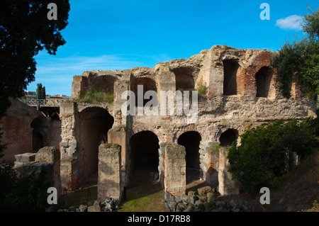 Amphithéâtre amphithéâtre Flavien Pozzuoli l'ancienne Puteoli Campi Flegrei dans la région Campanie en Italie Europe Banque D'Images