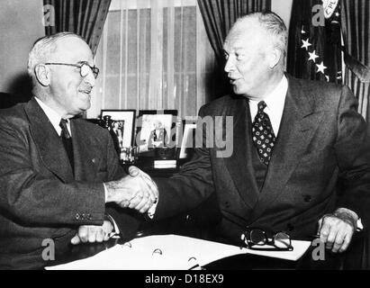 Le président Harry Truman rencontre le président Dwight Eisenhower élus après les élections de novembre. Le 18 novembre 1952. Banque D'Images