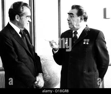 Le président Richard Nixon et le dirigeant du Parti communiste soviétique, Leonid Brejnev. Moscou, le 29 juin 1974. (  590 ALPHA CSU CSU) Banque D'Images