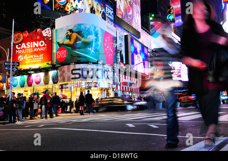 La 42e Rue et de Broadway, Times Square, Manhattan, New York City, USA Banque D'Images