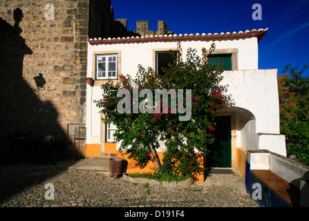 Obidos - ville médiévale fortifiée au nord de Lisbonne, Portugal Banque D'Images