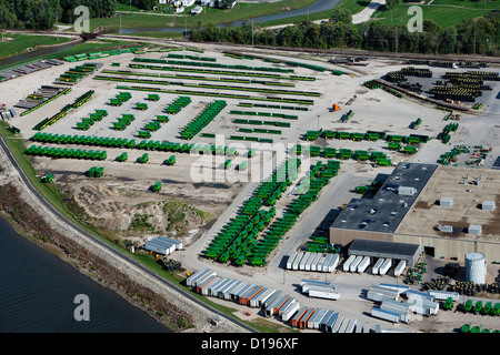 Photographie aérienne de l'usine John Deere Harvester Works, East Moline, Illinois Banque D'Images