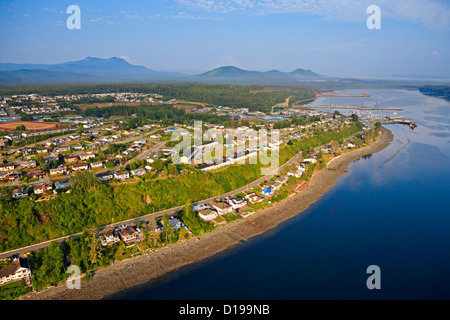 Vue aérienne de l'exploitation de Port McNeill, l'île de Vancouver, Colombie-Britannique, Canada Banque D'Images