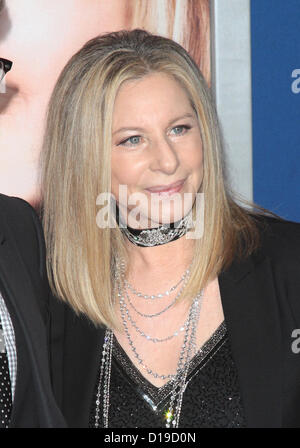 BARBARA STREISAND LOS ANGELES PREMIÈRE DE LA CULPABILITÉ WESTWOOD VOYAGE CALIFORNIA USA 11 décembre 2012 Banque D'Images