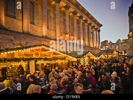 Marché de Noël de Francfort à Victoria Square, Birmingham, UK Banque D'Images