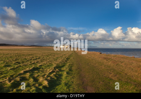 Coastal cottages & Norfolk Weybourne Chemin sur jour de tempête Banque D'Images