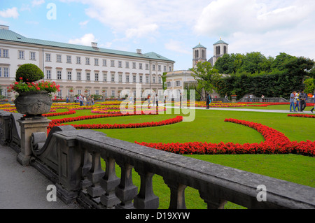 Autriche, Salzbourg, Palais Mirabell, statue dans les jardins Mirabell, statue dans les jardins Mirabell, Österreich, Salzbourg, Schloss Mirabe Banque D'Images