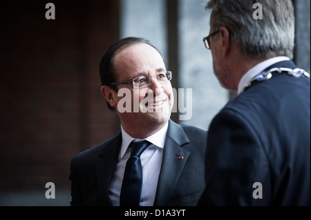 Oslo, Norvège. 10/12/2012. Le Président français François Hollande arrive à la cérémonie du Prix Nobel de la Paix à Oslo. Banque D'Images