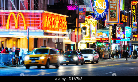 La 42e Rue et de Broadway, Times Square, Manhattan, New York City, USA Banque D'Images