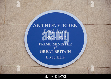 Blue plaque pour Anthony Eden Lord Avon britannique et ancien Premier ministre de Grande-Bretagne, 4, rue Chesterfield Mayfair, Londres. Banque D'Images