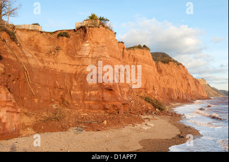 Les falaises de l'est à Sidmouth dans le Devon avec de graves glissements de terrain et l'érosion côtière Banque D'Images