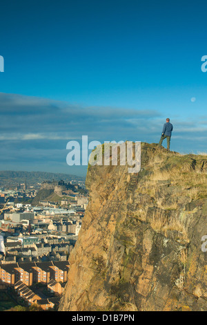 Le Château d'Édimbourg Édimbourg et de Salisbury Crags, Édimbourg Banque D'Images