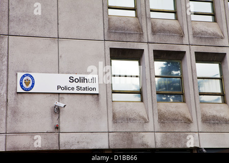 Inscrivez-vous à l'avant de la station de police de Solihull West Midlands, Bâtiment de la Police Communautaire Solihuil Banque D'Images