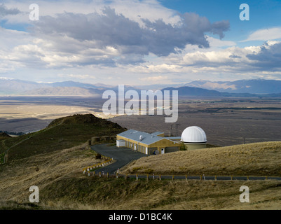 Vue sur le Mt. John Observatory exploité par l'Université de Canterbury, près de Lake Tekapo, Nouvelle-Zélande. Banque D'Images