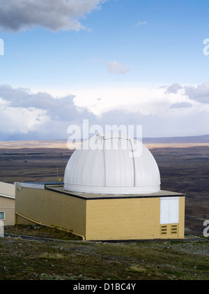 Vue sur le Mt. John Observatory exploité par l'Université de Canterbury, près de Lake Tekapo, Nouvelle-Zélande. Banque D'Images