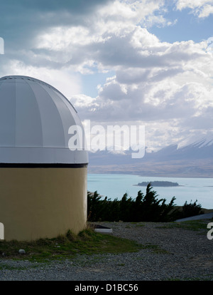 Vue sur le Mt. John Observatory exploité par l'Université de Canterbury, près de Lake Tekapo, Nouvelle-Zélande. Banque D'Images