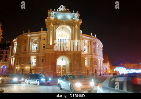 Théâtre de ballet et d'opéra dans la nuit, Odessa, Ukraine, Europe de l'Est Banque D'Images