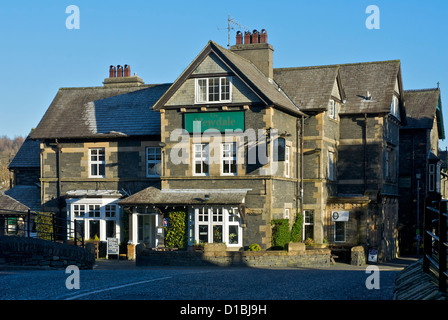 L'Yewdale Hotel dans le village de Coniston, Parc National de Lake District, Cumbria, Angleterre, Royaume-Uni Banque D'Images