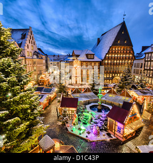 Marché de Noël sur la place du marché historique de Hildesheim, Allemagne Banque D'Images