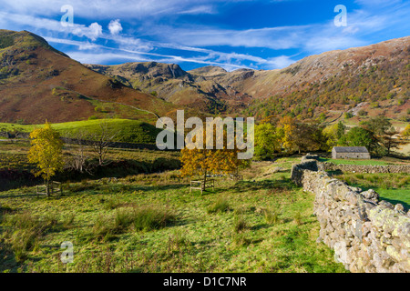 Paysage d'automne, Dovedale Valley dans le Parc National de Lake District. Banque D'Images