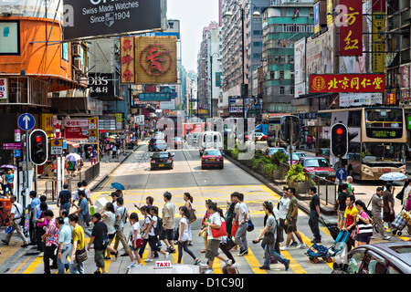 Quartier commerçant de Nathan Road à Kowloon, Hong Kong. Banque D'Images