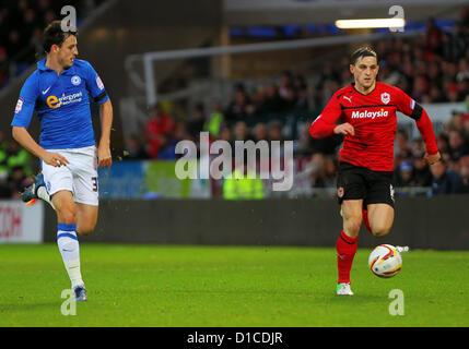 15.12.2012 Cardiff, Angleterre. La ville de Cardiff Craig Conway en action pendant le championnat match entre la ville de Cardiff et à Peterborough United de la Cardiff City Stadium. Banque D'Images