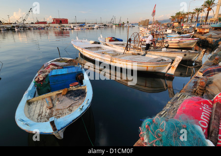 Les navires de pêche dans le port de Sidon/ Sida, au Sud Liban Banque D'Images