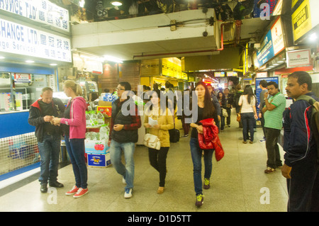 Chungking Mansions, un bloc de bâtiments à Kowloon de Hong Kong. Banque D'Images