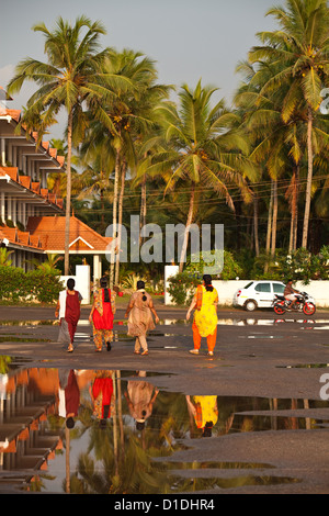 Les femmes indiennes, à Varkala Kerala Banque D'Images